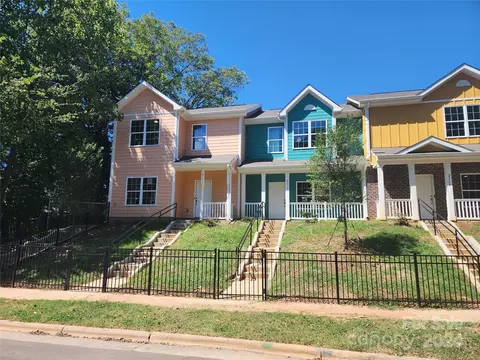 2111 Madrid St, Charlotte, NC 28216