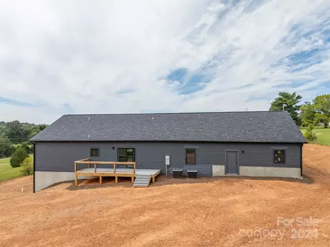 Exterior - 731 Mcdade Rd, Tryon, NC 28782 photo 2 of 6