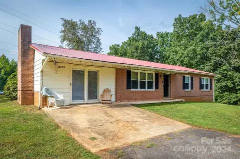 2053 Cc Dr, Morganton, NC 28655