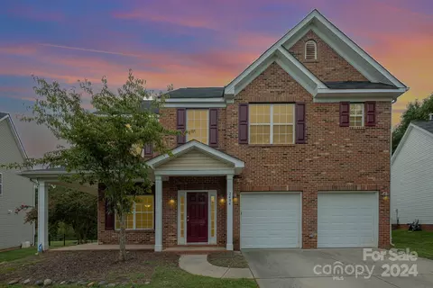 2404 Sierra Chase Dr, Monroe, NC 28112