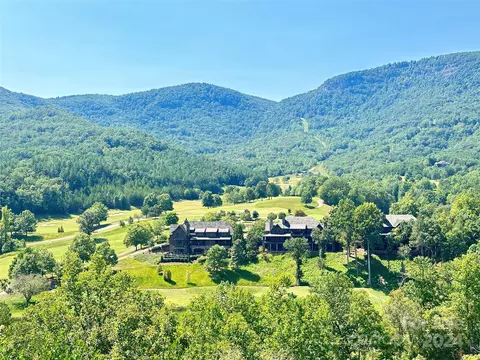 7 Woodward Dr, Mill Spring, NC 28756
