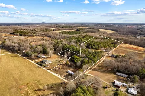 000 Warren Dr, Mount Ulla, NC 28125