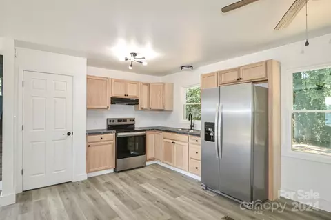 124 Carter Mill Rd, Elkin, NC 28621 photo 5