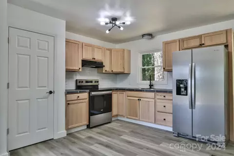 124 Carter Mill Rd, Elkin, NC 28621 photo 3