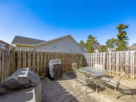 Exterior - 5 Lilac Fields Way, Arden, NC 28704 photo 4 of 7