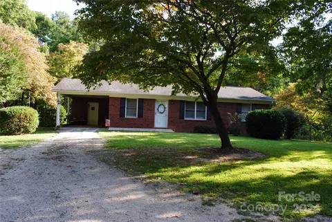 5650 Enochville School Rd, Kannapolis, NC 28081