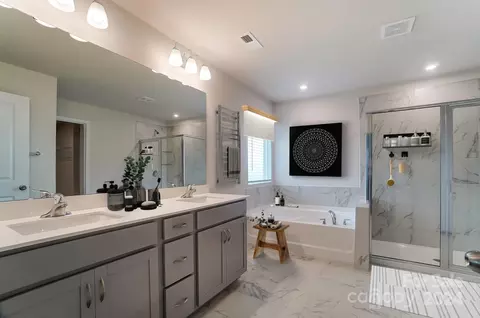 Bath - 2413 Hampton Way, Monroe, NC 28112 photo 1 of 2