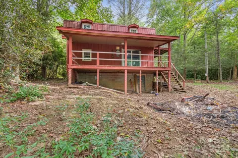 51 Poverty Hill Ln, Burnsville, NC 28714