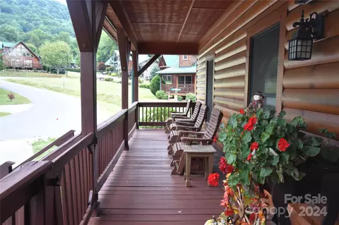 170 Panoramic Loop, Maggie Valley, NC 28751 photo 9