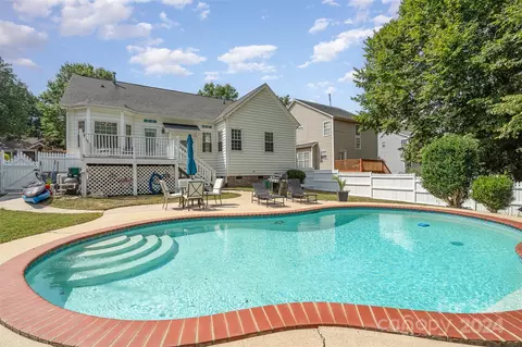 11908 Little Stoney Ct, Charlotte, NC 28269