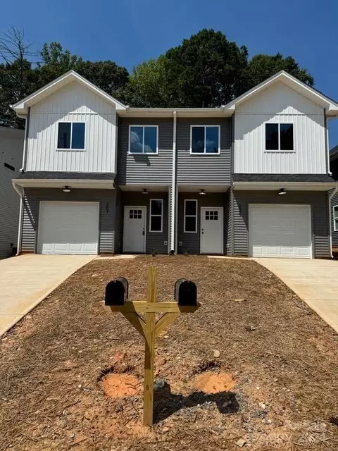 207209 9th Se Ave SE, Hickory, NC 28602