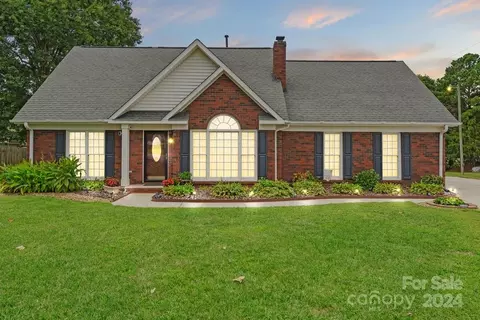 3205 Huntley Sw Pl SW, Concord, NC 28027