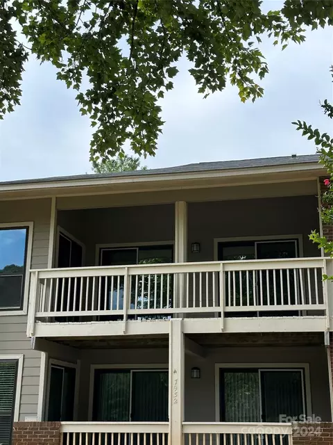 7940 Greenside Ct, Charlotte, NC 28277
