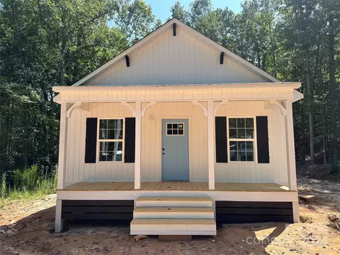 1159 Birchwood Dr, Clover, SC 29710