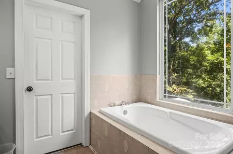 220 Caroline Ct, Denver, NC 28037 photo 32