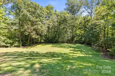 220 Caroline Ct, Denver, NC 28037 photo 25