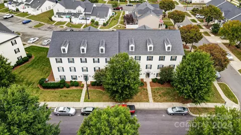 3962 Town Center Rd, Harrisburg, NC 28075