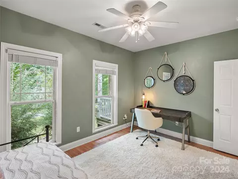 Bedroom - 8803 Peninsula Dr, Terrell, NC 28682 photo 5 of 5