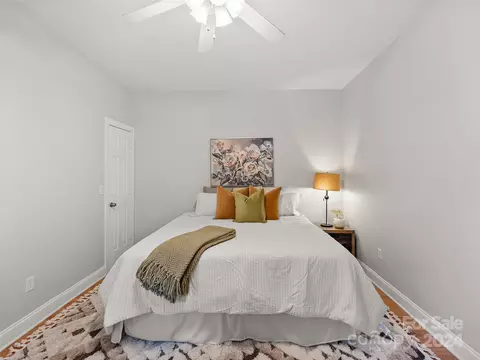 Bedroom - 8803 Peninsula Dr, Terrell, NC 28682 photo 2 of 5