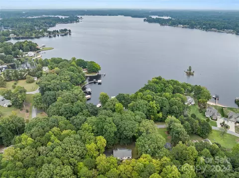 View/Area - 8803 Peninsula Dr, Terrell, NC 28682 photo 4 of 8