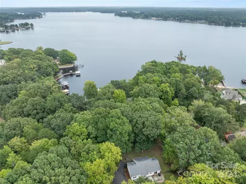 View/Area - 8803 Peninsula Dr, Terrell, NC 28682 photo 1 of 8