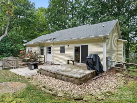 Exterior - 8803 Peninsula Dr, Terrell, NC 28682 photo 1 of 1