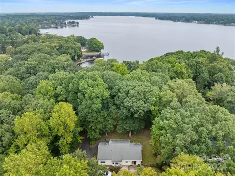 View/Area - 8803 Peninsula Dr, Terrell, NC 28682 photo 3 of 8