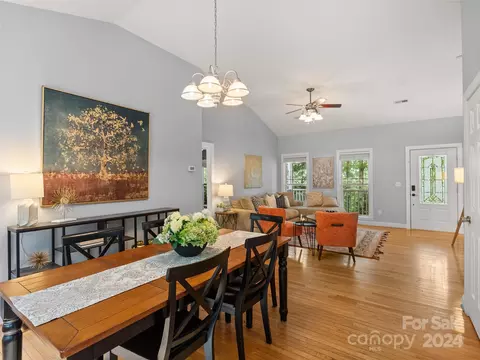 Dining - 8803 Peninsula Dr, Terrell, NC 28682 photo 4 of 4