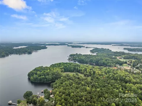 View/Area - 8803 Peninsula Dr, Terrell, NC 28682 photo 8 of 8