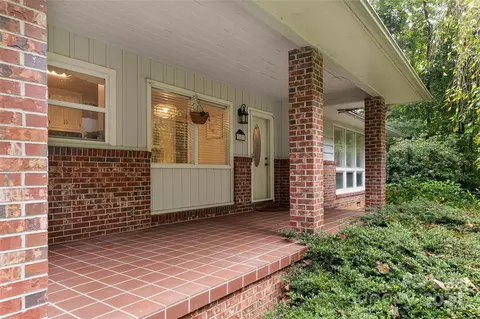 60 Longbranch Ln, Tryon, NC 28782 photo 3