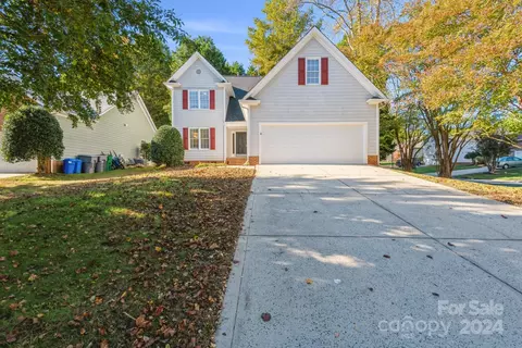 5317 Hackett Ln, Charlotte, NC 28269