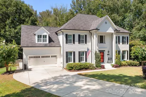 15837 Breton Brook St, Huntersville, NC 28078