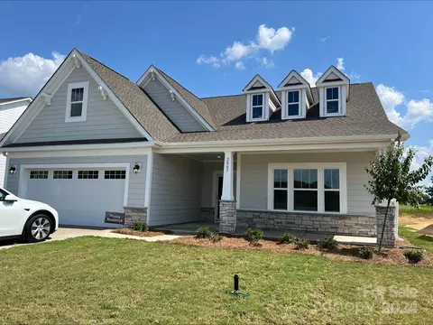 2007 Turnsberry Dr, Monroe, NC 28112