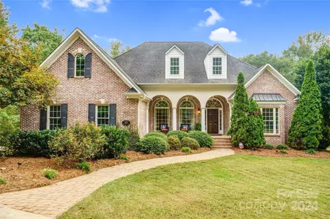 317 Brigadier Dr, Clover, SC 29710