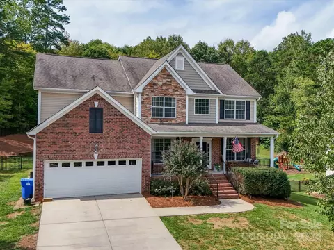 158 Rushing Water Ln, Troutman, NC 28166