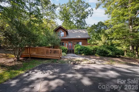 117 Laurel Lakes Pkwy, Lake Lure, NC 28746