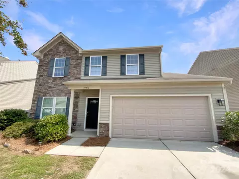 10876 Tailwater St, Davidson, NC 28036