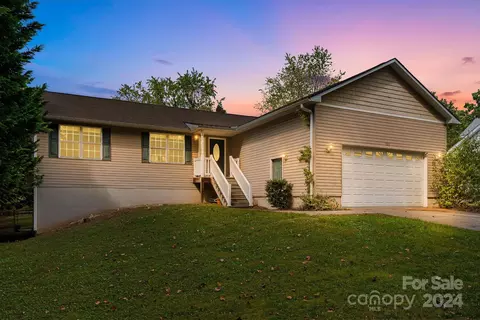 101 Birch Ln, Arden, NC 28704