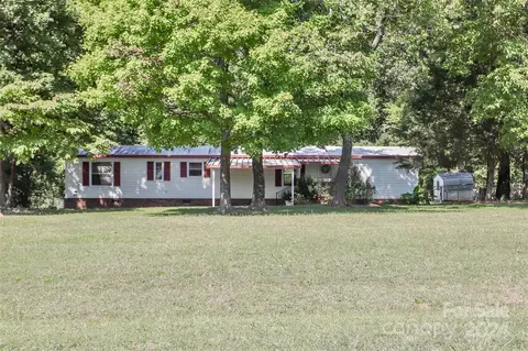 6423 Sherwood Ln, Denver, NC 28037