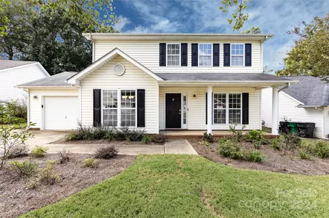 12616 Waterfall Pl, Charlotte, NC 28278