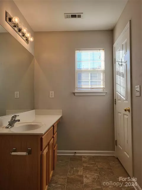 7945 Mariners Pointe Cir, Denver, NC 28037 photo 14