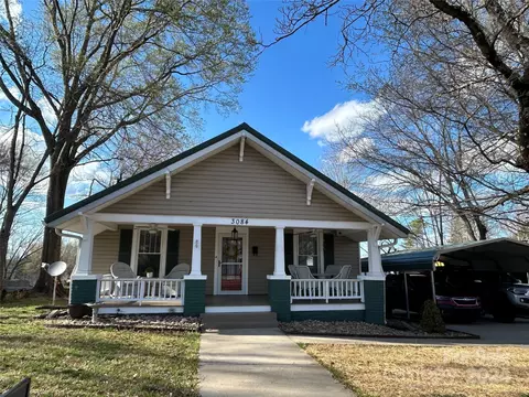 3084 W Main St, Claremont, NC 28610