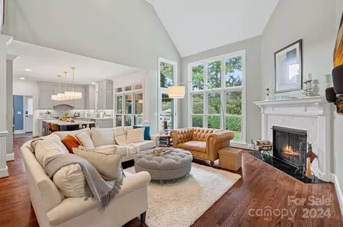 18807 Riverwind Ln, Davidson, NC 28036 photo 5