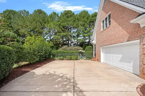 18807 Riverwind Ln, Davidson, NC 28036 photo 42
