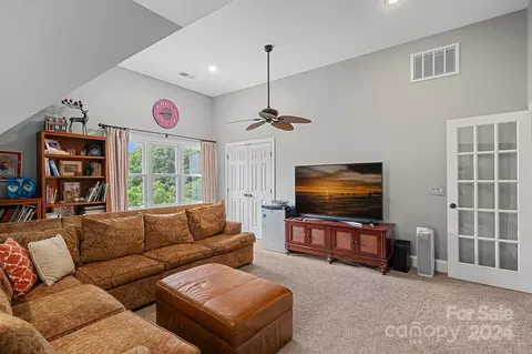 18807 Riverwind Ln, Davidson, NC 28036 photo 25