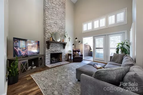 7281 Meeting St, Charlotte, NC 28210