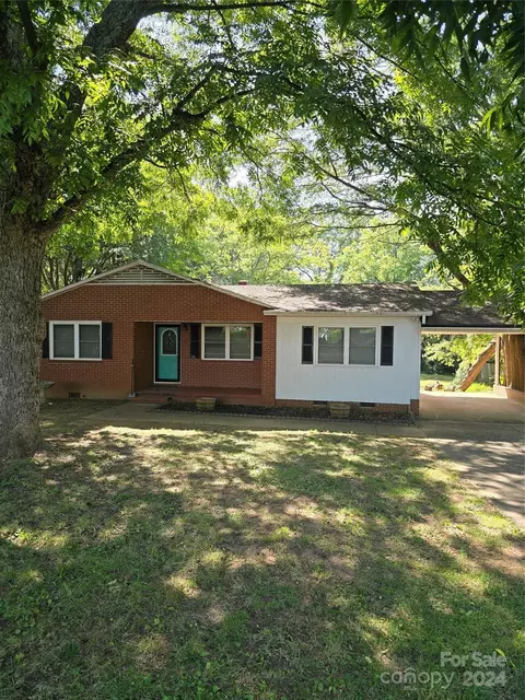 260 Klutz St, Troutman, NC 28166