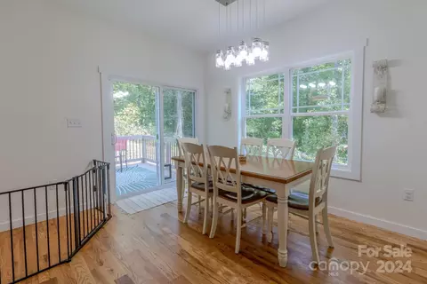 227 Samuels Dr, Canton, NC 28716 photo 9
