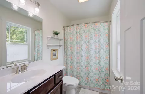 227 Samuels Dr, Canton, NC 28716 photo 8