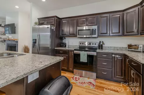 227 Samuels Dr, Canton, NC 28716 photo 24